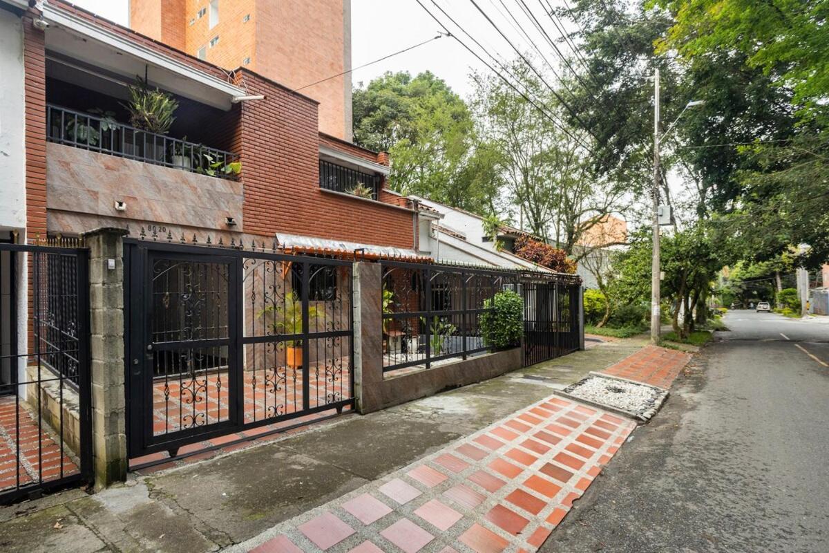 Panoramico Hotel Medellin Exterior photo